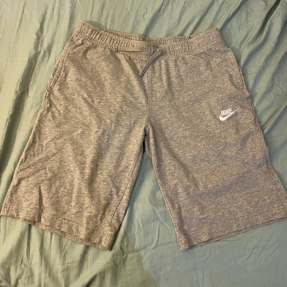 Men’s size M nike shorts